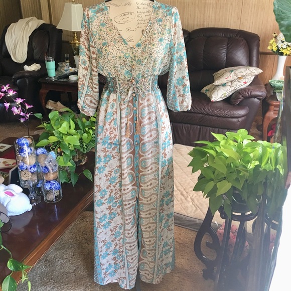 Dresses & Skirts - Women’s beautiful duster dress